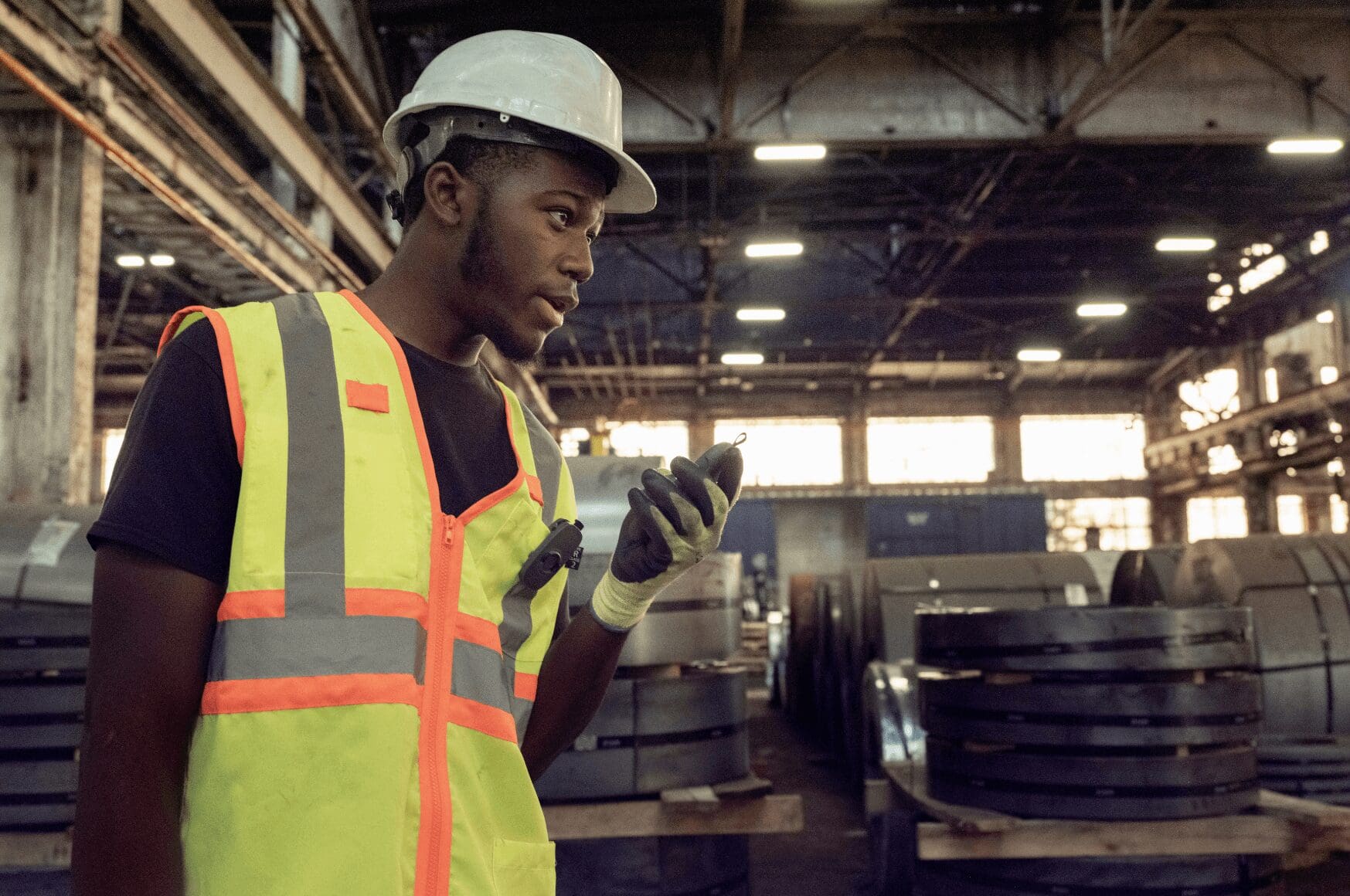 Lone worker in industrial environment with a RelayX